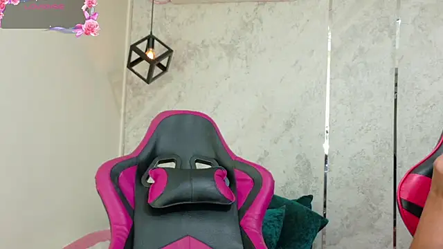 dani-lue online show from 4, 4, 2026