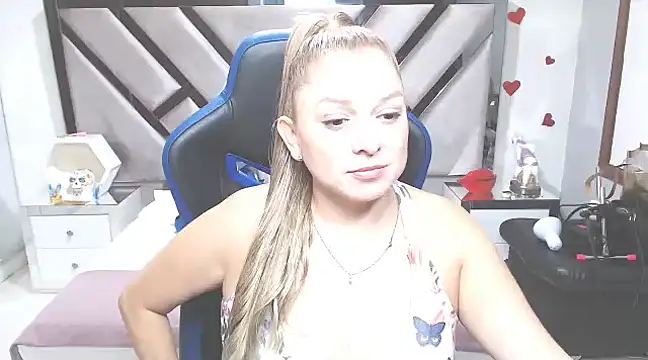 Snapshot of natalia5560 chatting on 29, 12, 2024 natalia5560 online show from 29, 12, 2024