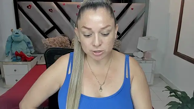 natalia5560 online show from 9, 11, 2025