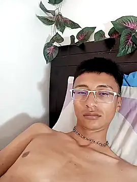 Snapshot of codysmith chatting on 8, 2, 2025 codysmith online show from 8, 2, 2025