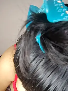 Riya Stream01 online show from 5, 2, 2025