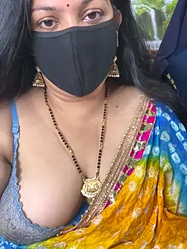 Snapshot of FlatVincy4 chatting on 29, 9, 2025 FlatVincy4 online show from 29, 9, 2025