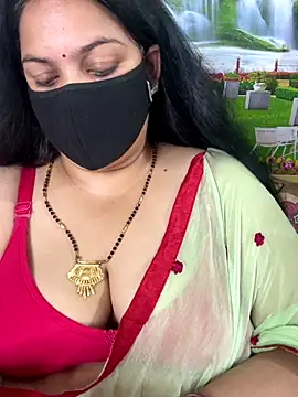 Snapshot of FlatVincy4 chatting on 2, 10, 2025 FlatVincy4 online show from 2, 10, 2025