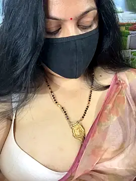 Snapshot of FlatVincy4 chatting on 15, 10, 2025 FlatVincy4 online show from 15, 10, 2025