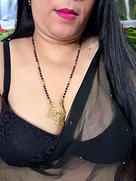 Snapshot of FlatVincy4 chatting on 12, 11, 2025 FlatVincy4 online show from 12, 11, 2025