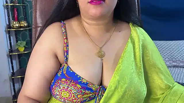 Snapshot of FlatVincy4 chatting on 6, 7, 2026 FlatVincy4 online show from 6, 7, 2026