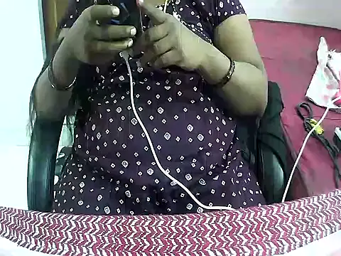 Snapshot of telugu_indhu_0001 chatting on 10, 7, 2026 telugu indhu 0001 online show from 10, 7, 2026