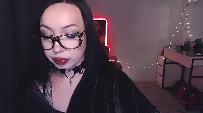 Snapshot of MoranaMissGod chatting on 26, 12, 2024 MoranaMissGod online show from 26, 12, 2024