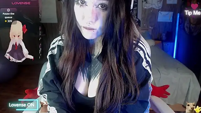 Snapshot of chloe_crystall_killer chatting on 22, 5, 2026 chloe crystall killer online show from 22, 5, 2026