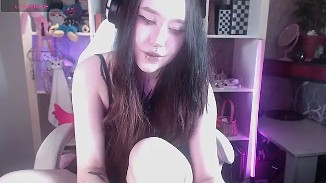 Snapshot of chloe_crystall_killer chatting on 30, 6, 2026 chloe crystall killer online show from 30, 6, 2026