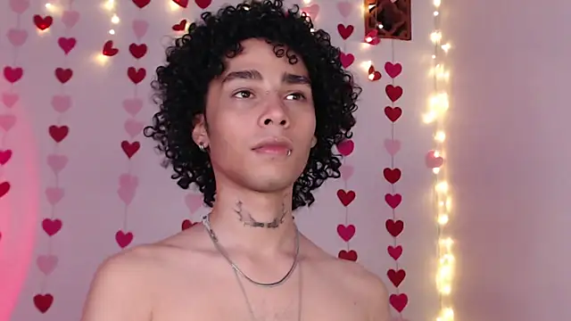 Snapshot of seven7xis chatting on 9, 2, 2025 seven7xis online show from 9, 2, 2025