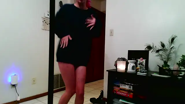 BedroomBarbie online show from 4, 10, 2025