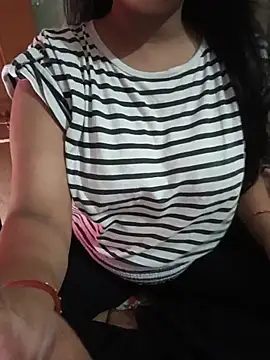 Snapshot of Soniya_444 chatting on 4, 7, 2026 Soniya 444 online show from 4, 7, 2026