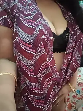 Snapshot of Soniya_444 chatting on 31, 7, 2026 Soniya 444 online show from 31, 7, 2026