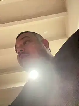 Snapshot of El_Titan1998 chatting on 21, 12, 2024 El Titan1998 online show from 21, 12, 2024