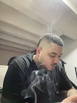 Snapshot of El_Titan1998 chatting on 21, 12, 2024 El Titan1998 online show from 21, 12, 2024