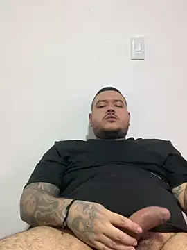 Snapshot of El_Titan1998 chatting on 1, 1, 2025 El Titan1998 online show from 1, 1, 2025