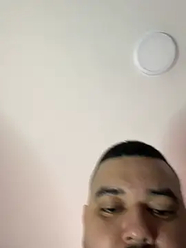 Snapshot of El_Titan1998 chatting on 2, 2, 2025 El Titan1998 online show from 2, 2, 2025