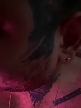 Snapshot of El_Titan1998 chatting on 26, 2, 2025 El Titan1998 online show from 26, 2, 2025