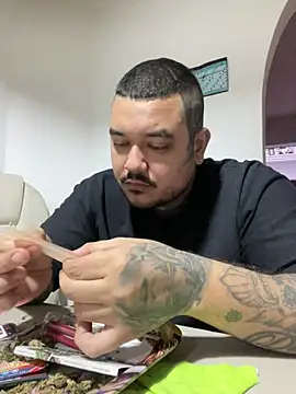 Snapshot of El_Titan1998 chatting on 18, 3, 2025 El Titan1998 online show from 18, 3, 2025