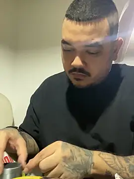 Snapshot of El_Titan1998 chatting on 23, 3, 2025 El Titan1998 online show from 23, 3, 2025