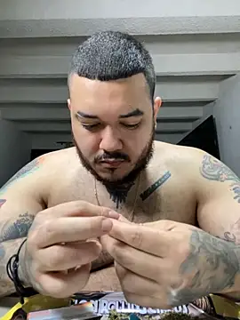 Snapshot of El_Titan1998 chatting on 9, 9, 2025 El Titan1998 online show from 9, 9, 2025