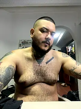 Snapshot of El_Titan1998 chatting on 7, 10, 2025 El Titan1998 online show from 7, 10, 2025