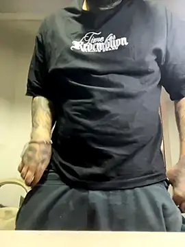 Snapshot of El_Titan1998 chatting on 9, 10, 2025 El Titan1998 online show from 9, 10, 2025