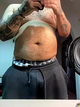 Snapshot of El_Titan1998 chatting on 11, 10, 2025 El Titan1998 online show from 11, 10, 2025