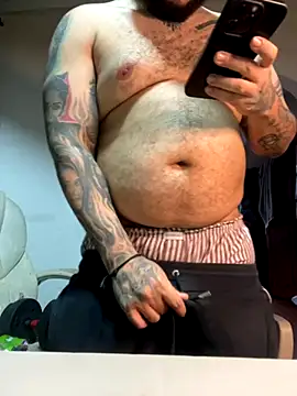 Snapshot of El_Titan1998 chatting on 14, 10, 2025 El Titan1998 online show from 14, 10, 2025