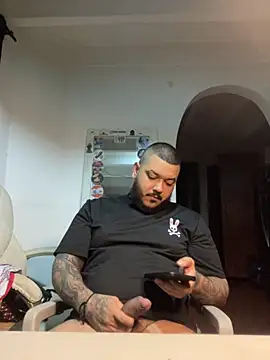 Snapshot of El_Titan1998 chatting on 24, 10, 2025 El Titan1998 online show from 24, 10, 2025