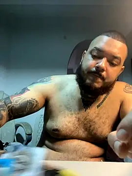 Snapshot of El_Titan1998 chatting on 30, 10, 2025 El Titan1998 online show from 30, 10, 2025