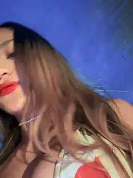 Snapshot of Mariapaula chatting on 1, 2, 2025 Mariapaula online show from 1, 2, 2025