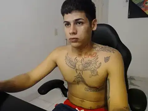 Snapshot of Clyde019 chatting on 13, 1, 2025 Clyde019 online show from 13, 1, 2025