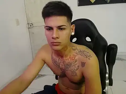 Snapshot of Clyde019 chatting on 19, 1, 2025 Clyde019 online show from 19, 1, 2025