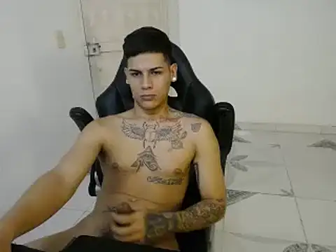 Snapshot of Clyde019 chatting on 23, 1, 2025 Clyde019 online show from 23, 1, 2025