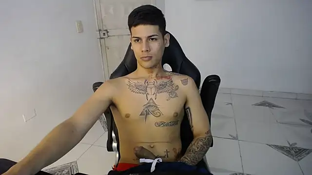 Snapshot of Clyde019 chatting on 20, 2, 2025 Clyde019 online show from 20, 2, 2025