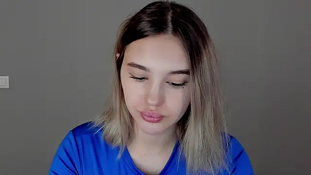 Snapshot of AngelicaKleee chatting on 28, 1, 2025 AngelicaKleee online show from 28, 1, 2025