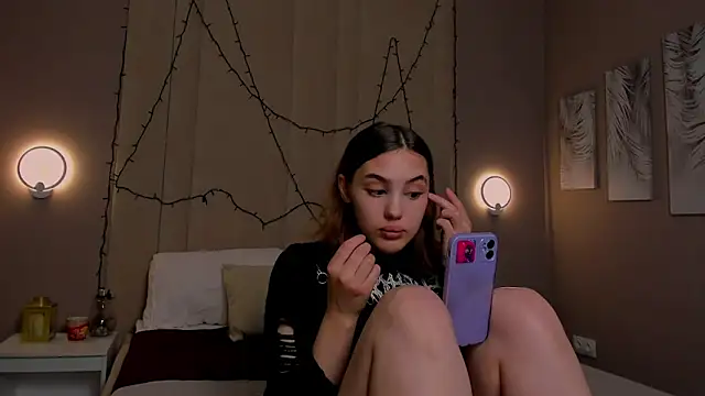 Snapshot of AngelicaKleee chatting on 16, 9, 2025 AngelicaKleee online show from 16, 9, 2025