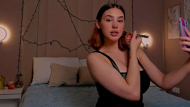 Snapshot of AngelicaKleee chatting on 20, 9, 2025 AngelicaKleee online show from 20, 9, 2025