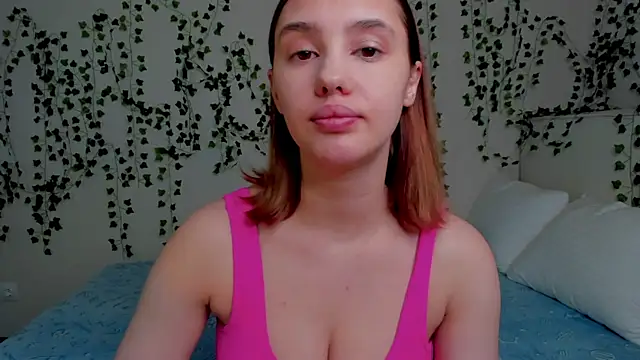 Snapshot of AngelicaKleee chatting on 12, 10, 2025 AngelicaKleee online show from 12, 10, 2025