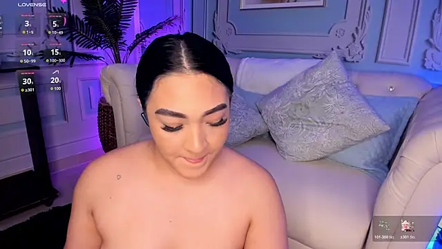 stefany duque1  online show from 4, 12, 2025