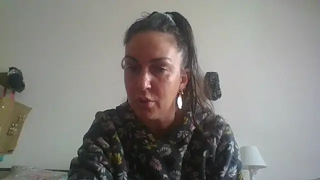 Snapshot of BELLAMORGANE1 chatting on 24, 12, 2024 BELLAMORGANE1 online show from 24, 12, 2024