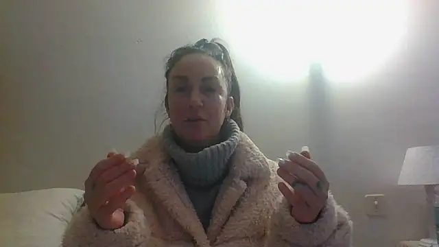 Snapshot of BELLAMORGANE1 chatting on 1, 1, 2025 BELLAMORGANE1 online show from 1, 1, 2025