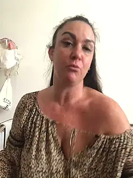 Snapshot of BELLAMORGANE1 chatting on 14, 10, 2025 BELLAMORGANE1 online show from 14, 10, 2025