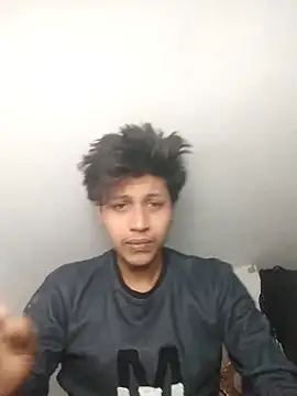 sexy boy 26 online show from 22, 12, 2025