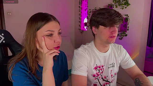 RobertAndLinela online show from 4, 2, 2026