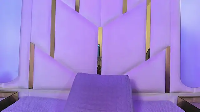 IsabellRodriguez18 online show from 29, 3, 2026