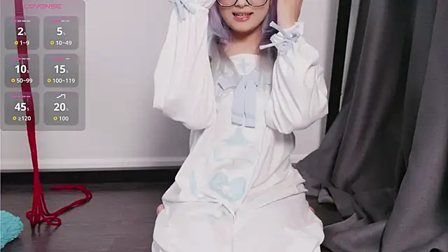 Snapshot of Yu_UwU_ chatting on 17, 10, 2025 Yu UwU  online show from 17, 10, 2025