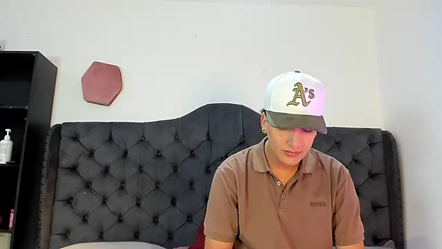 two milkyway online show from 15, 4, 2026